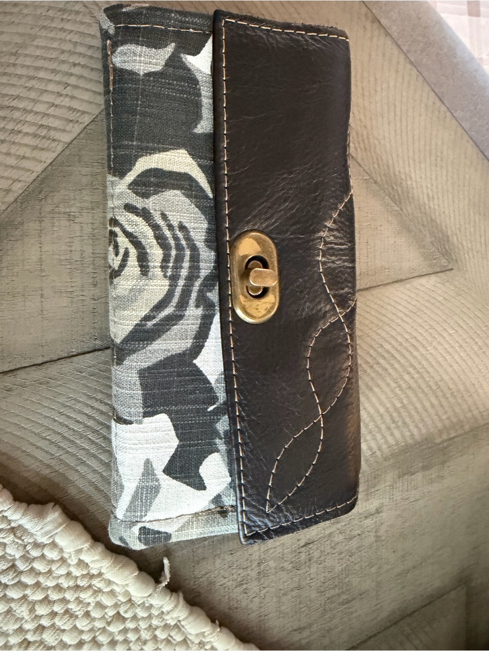 Women's Gray Floral Canvas & black Leather Clutch Wallet